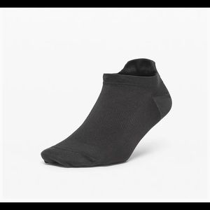 NEW - Lululemon light speed tab sock